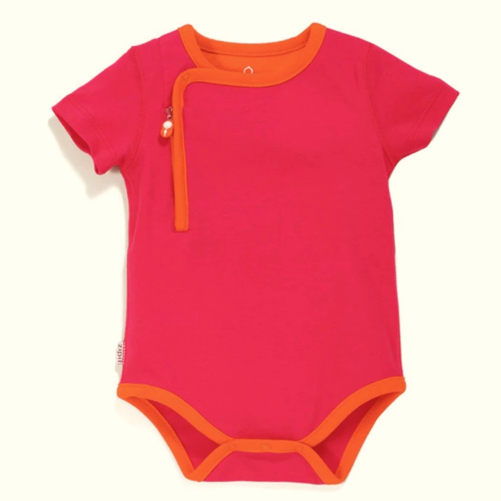 * Zip-up front 
* Soft, rich 100% cotton
* Comes with a adorable Zipit® gift box